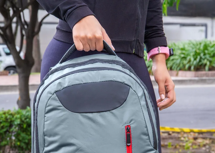 Morral Portalaptop Francis 15 Lts. 4